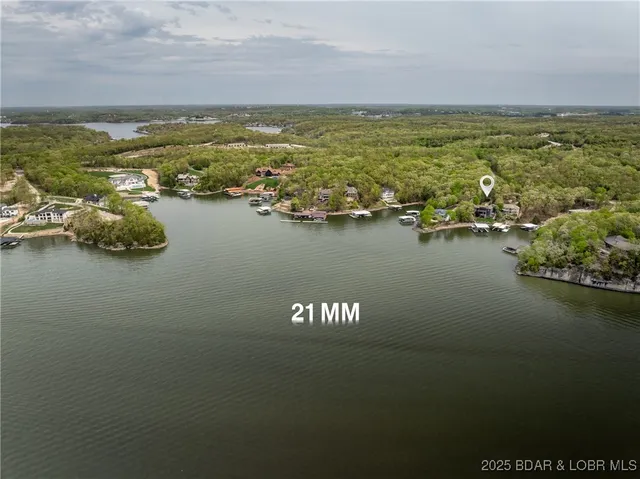 $2,250,000 | 32 Wild Pine Court, Sunrise Beach, MO 65079