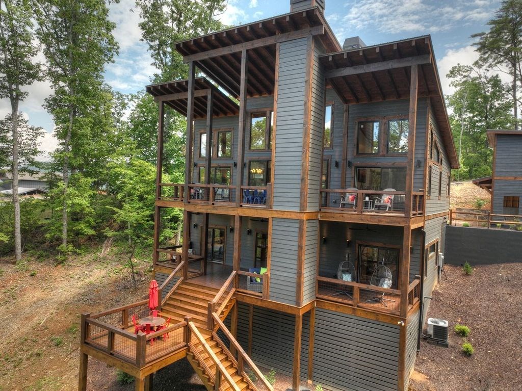590 Deer Crest Road Blue Ridge, GA 30513 - Photo 9 of 66 Gallery Image 9