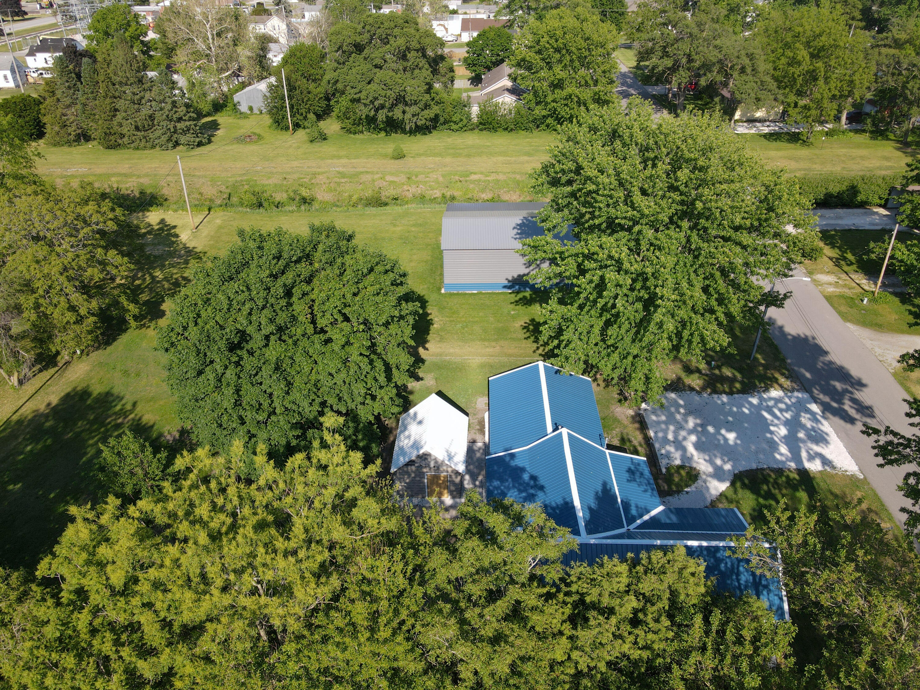 110 West Allen Street Kentland, IN 47951 - Photo 11 of 33 3000x2250