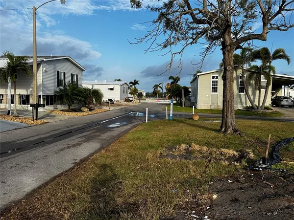 $65,000 | 269 Jamaica Drive, Palmetto, FL 34221