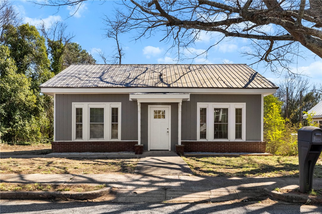 206 Crayton Street Anderson, SC 29621 - Photo 1 of 26