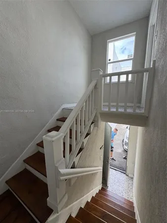 $1,900 | 1700 Northwest 22nd Court, Unit 7, Miami, FL 33125