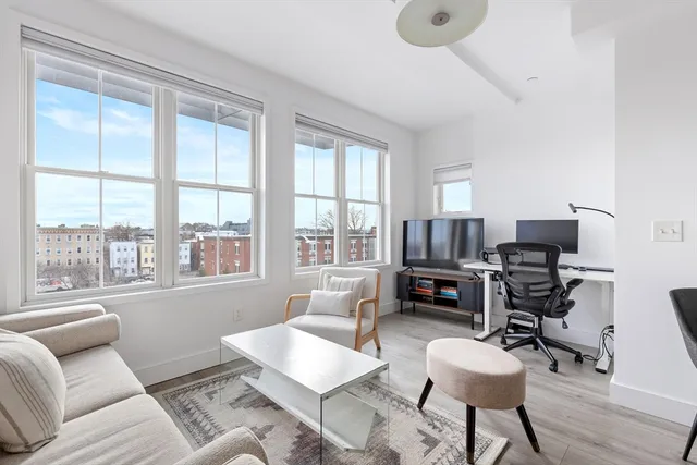 $3,500 | 70 Bremen Street, Unit 501, Boston, MA 02128