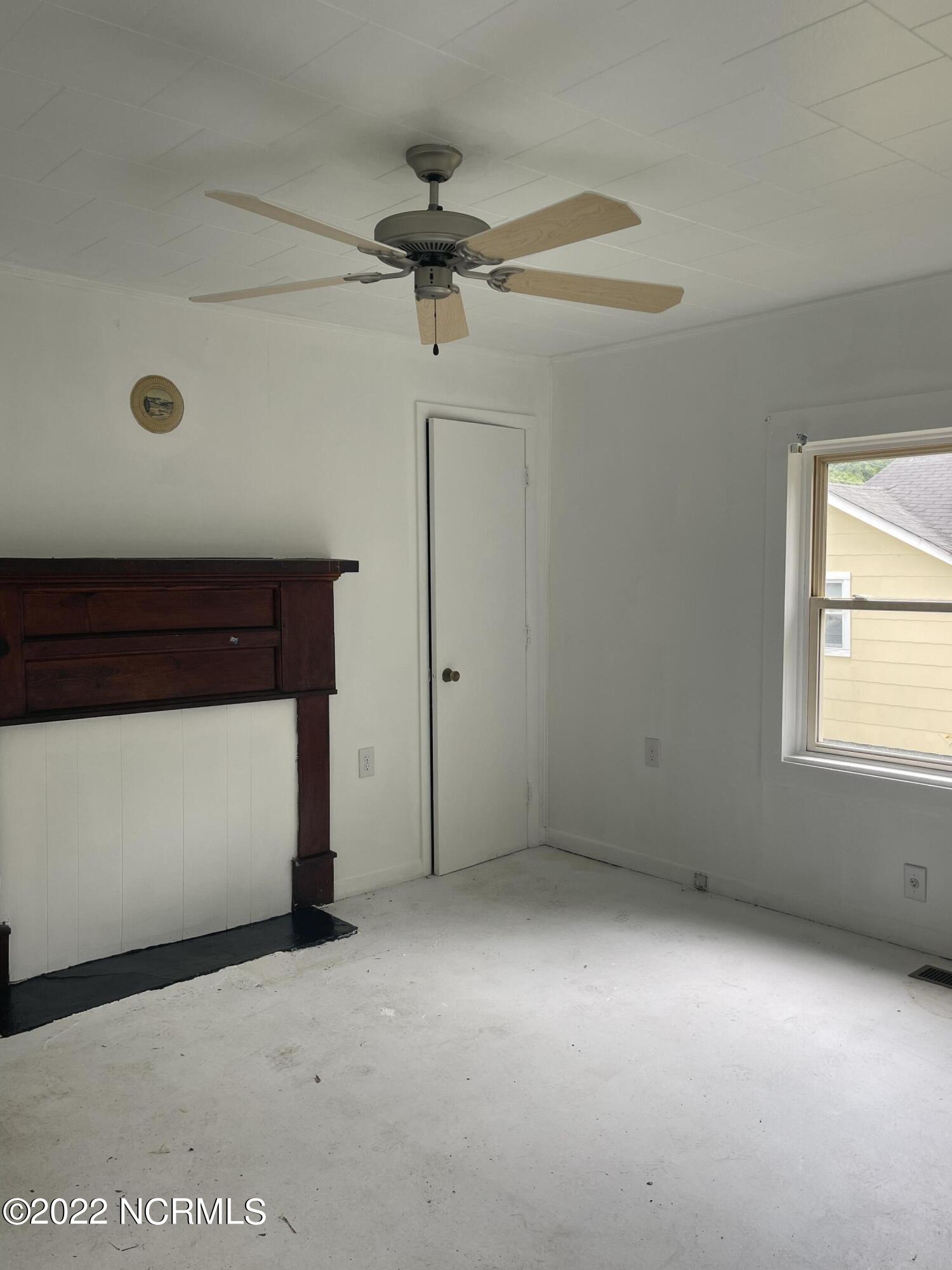 105 Cox Street Rockingham, NC 28379 - Photo 11 of 24 6FBA0F23-83AA-4788-8930-A91A852D4C8E