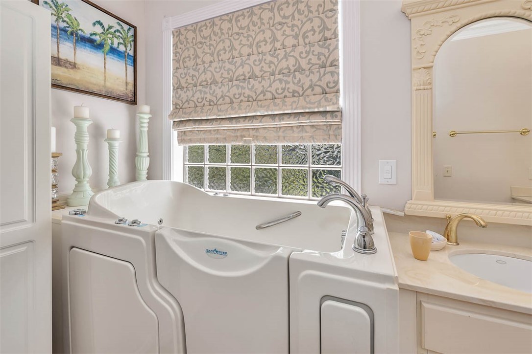 467 Midway Circle Brunswick, GA 31523 - Photo 18 of 55