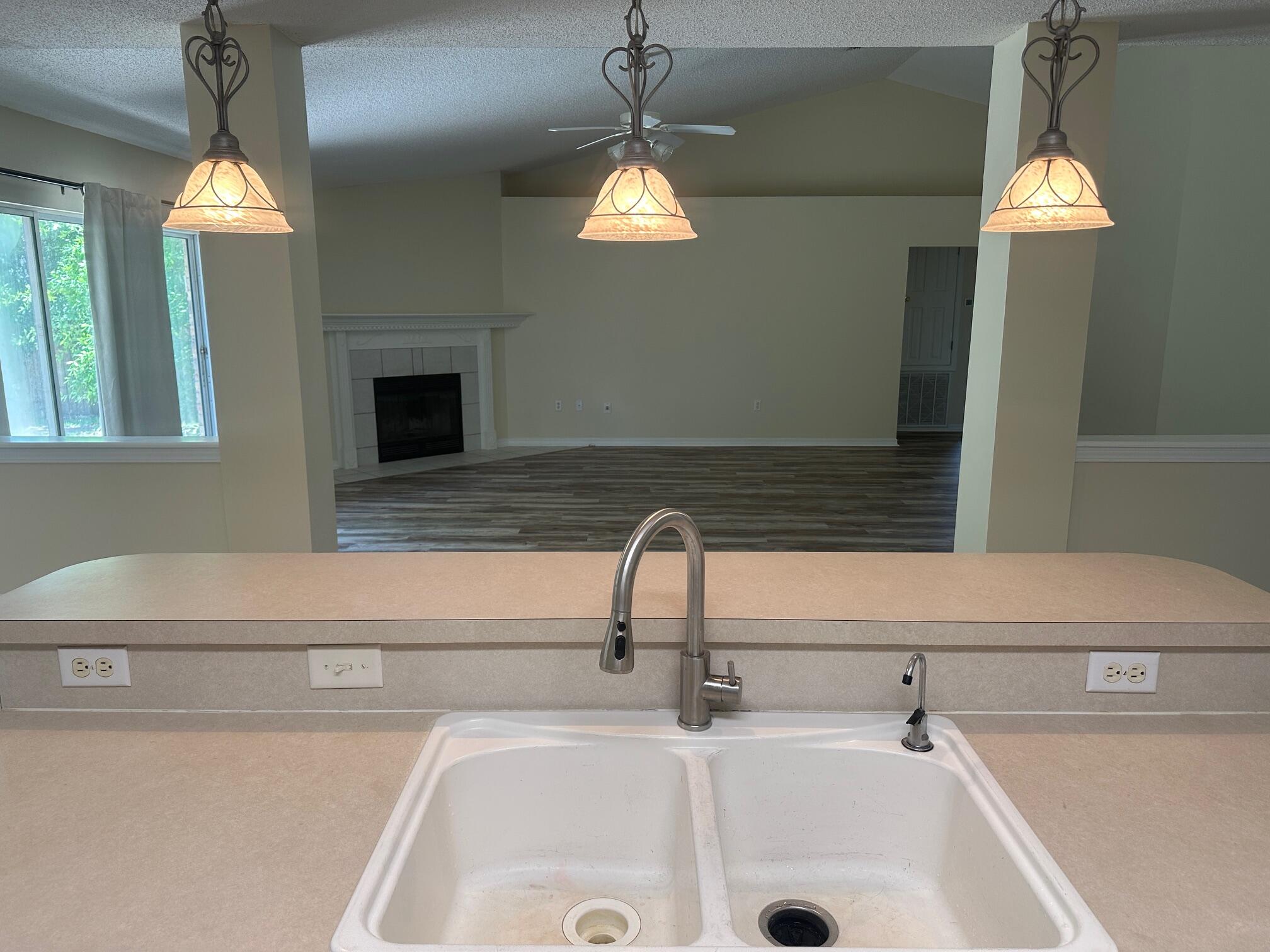 2308 Valley Place Navarre, FL 32566 - Photo 6 of 21