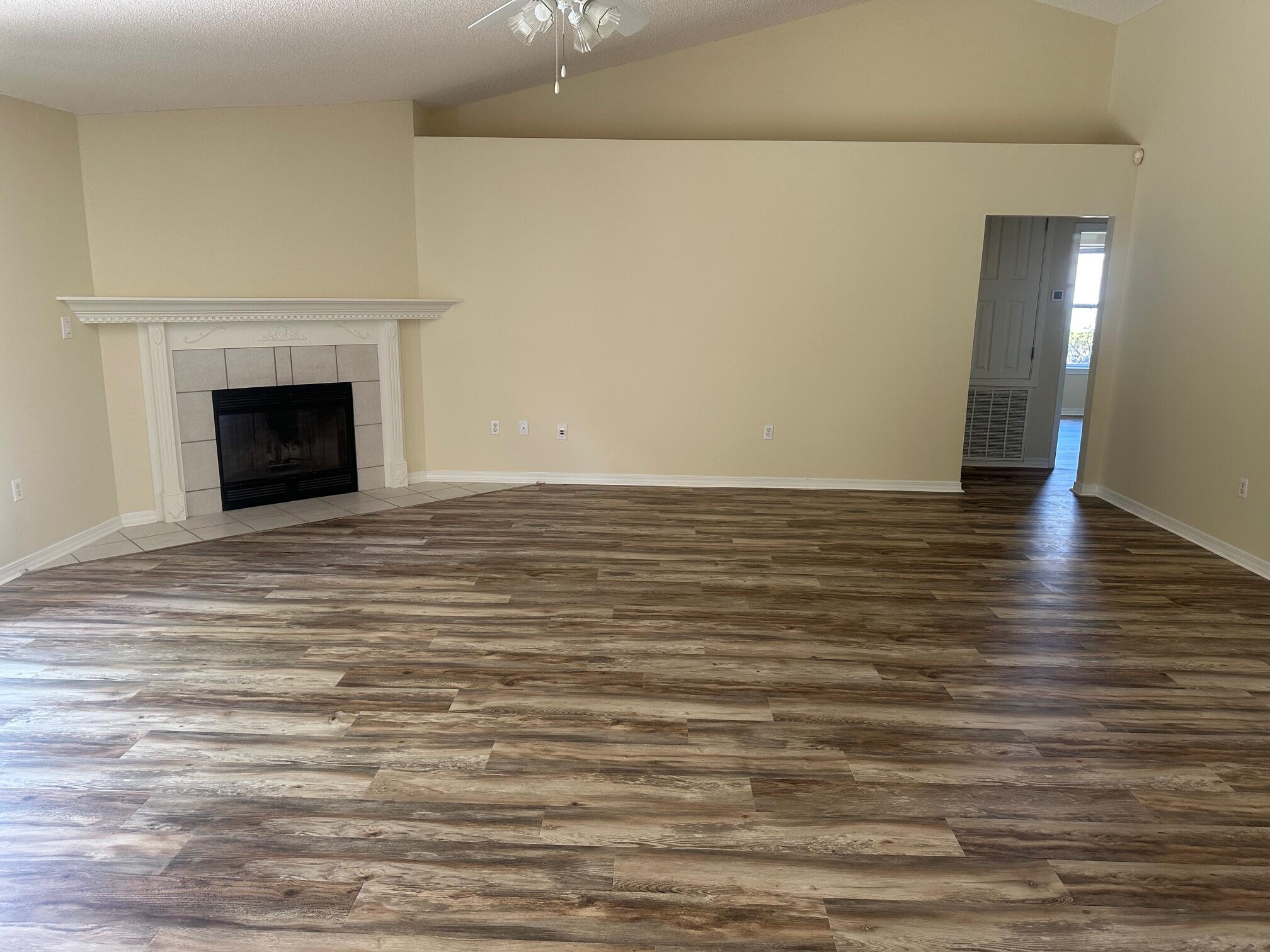 2308 Valley Place Navarre, FL 32566 - Photo 10 of 21