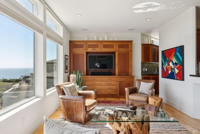 $2,995,000 | 424 Loon Court, Bodega Bay, CA 94923