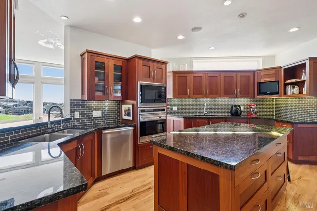 $2,995,000 | 424 Loon Court, Bodega Bay, CA 94923