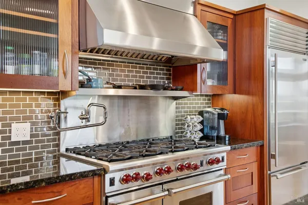 $2,995,000 | 424 Loon Court, Bodega Bay, CA 94923