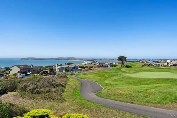 $2,995,000 | 424 Loon Court, Bodega Bay, CA 94923