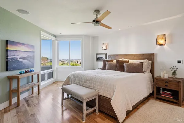 $2,995,000 | 424 Loon Court, Bodega Bay, CA 94923