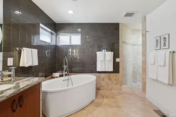 $2,995,000 | 424 Loon Court, Bodega Bay, CA 94923