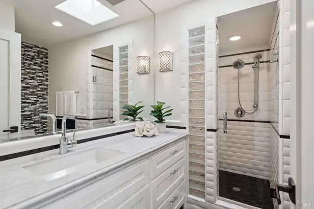 $2,995,000 | 424 Loon Court, Bodega Bay, CA 94923