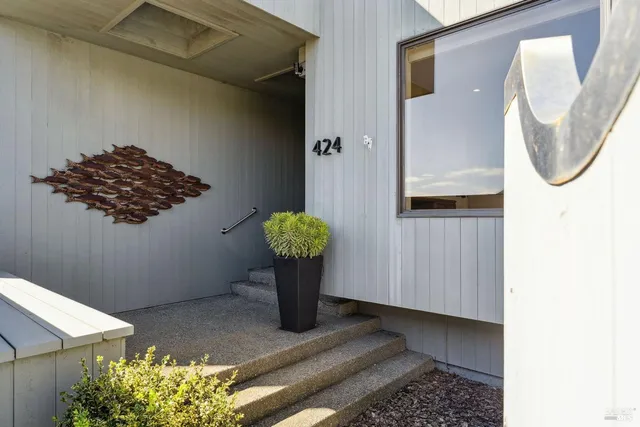 $2,995,000 | 424 Loon Court, Bodega Bay, CA 94923