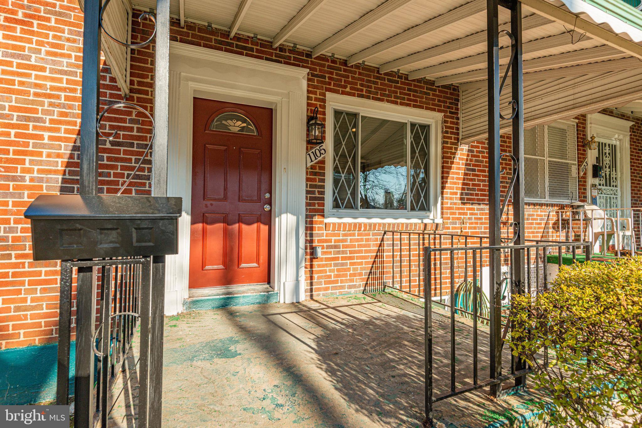 1105 Wicklow Road Baltimore, MD 21229 - Photo 4 of 39