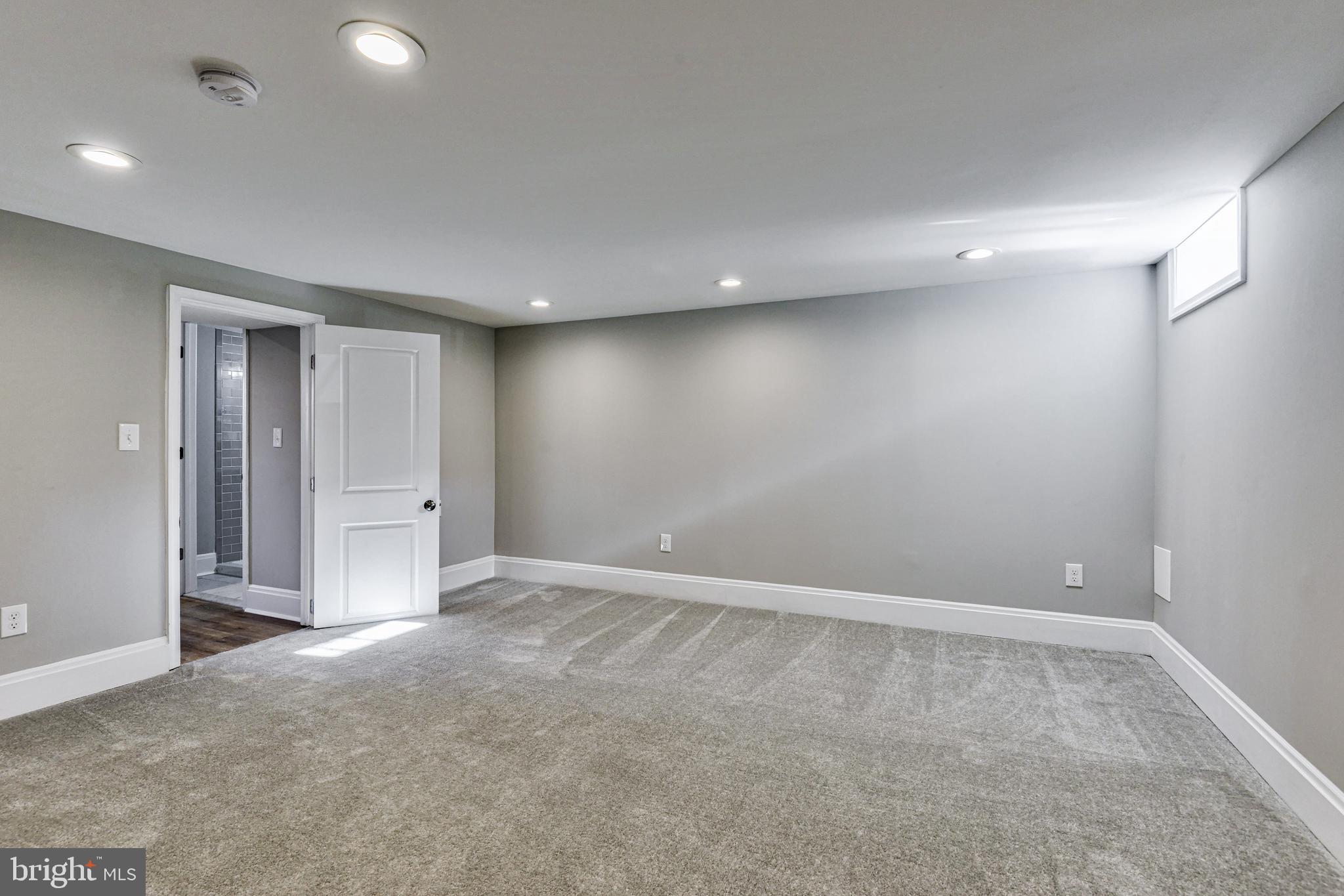 1105 Wicklow Road Baltimore, MD 21229 - Photo 33 of 39