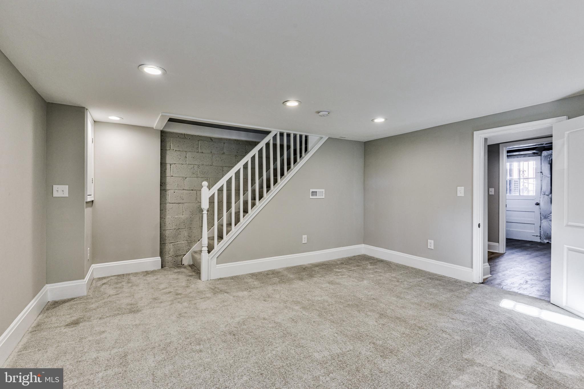 1105 Wicklow Road Baltimore, MD 21229 - Photo 34 of 39