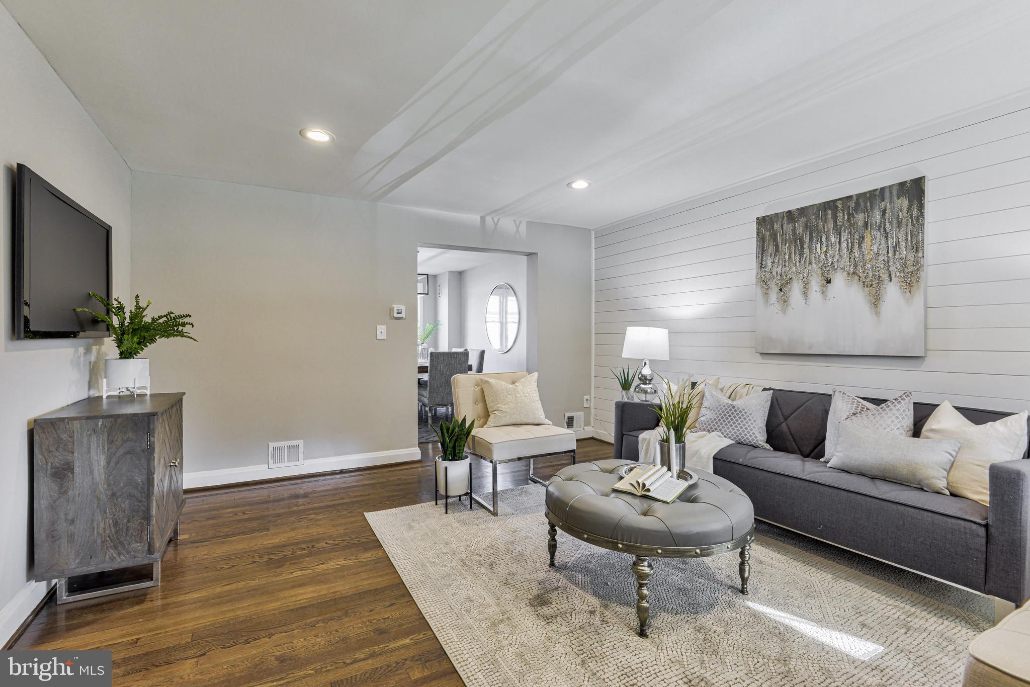 1105 Wicklow Road Baltimore, MD 21229 - Photo 5 of 39