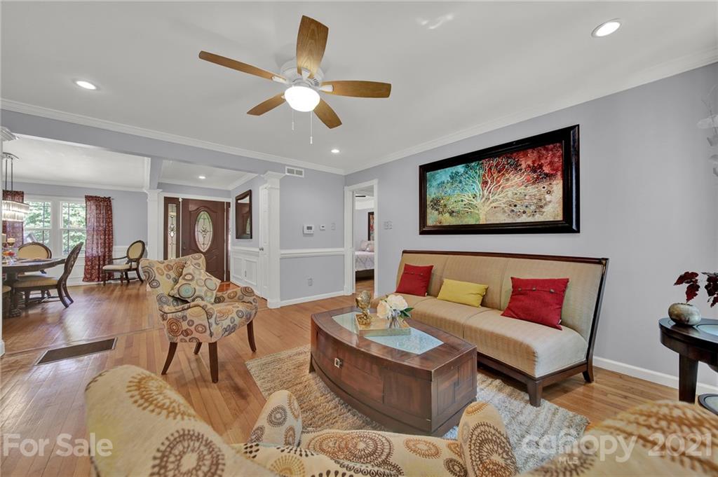 5726 Faulconbridge Road Charlotte, NC 28227 - Photo 11 of 46 Gallery Image 11