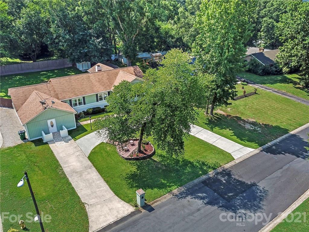 5726 Faulconbridge Road Charlotte, NC 28227 - Photo 5 of 46 Gallery Image 5