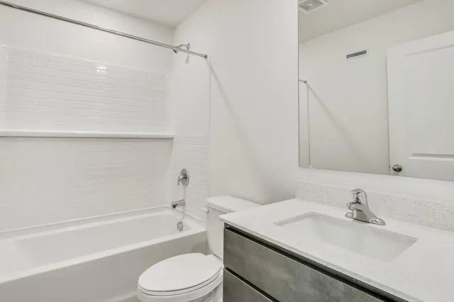 $340,990 | 2646 Arrowhead Drive, Pingree Grove, IL 60140