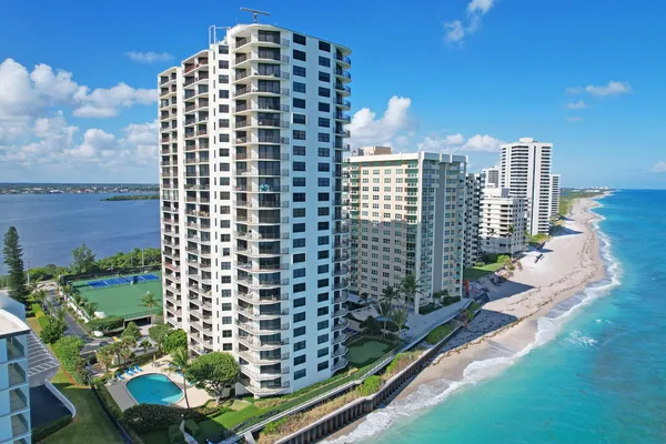 $3,350 | 5420 North Ocean Drive, Unit 1803, Singer Island, FL 33404