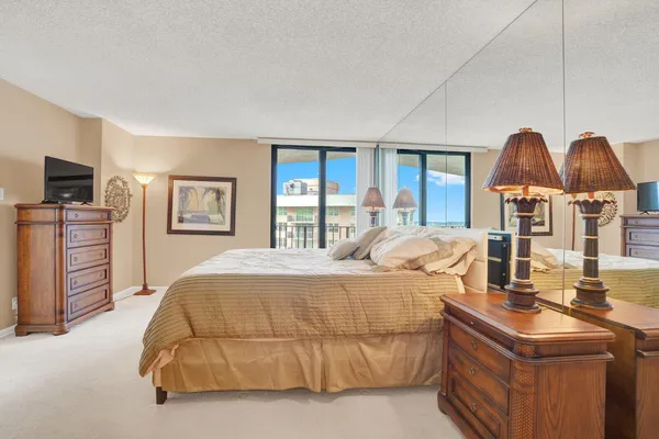 $3,350 | 5420 North Ocean Drive, Unit 1803, Singer Island, FL 33404