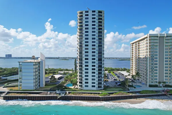 $3,350 | 5420 North Ocean Drive, Unit 1803, Singer Island, FL 33404