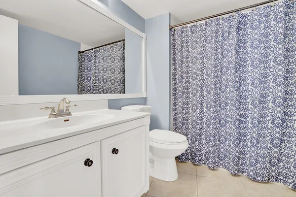 $3,350 | 5420 North Ocean Drive, Unit 1803, Singer Island, FL 33404