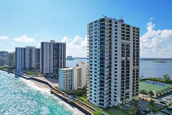 $3,350 | 5420 North Ocean Drive, Unit 1803, Singer Island, FL 33404