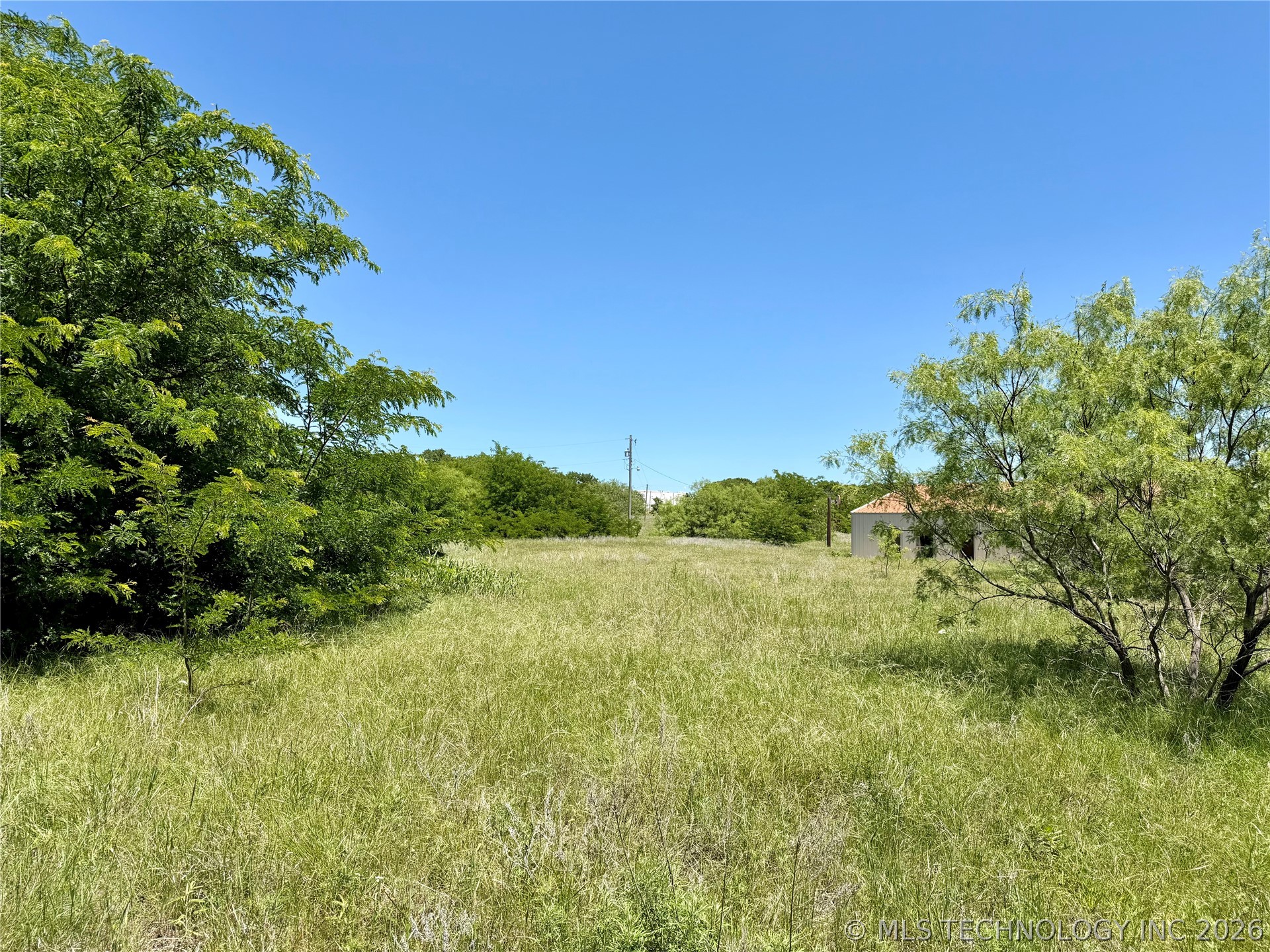 13717 Prairie Valley Road Wilson, OK 73463 - Photo 6 of 28 Gallery Image 6