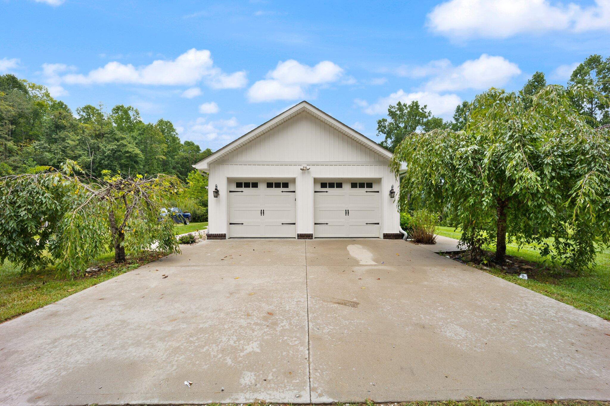 5733 Rush Branch Road Somerset, KY 42501 - Photo 14 of 71 58-web-or-mls-542A2715