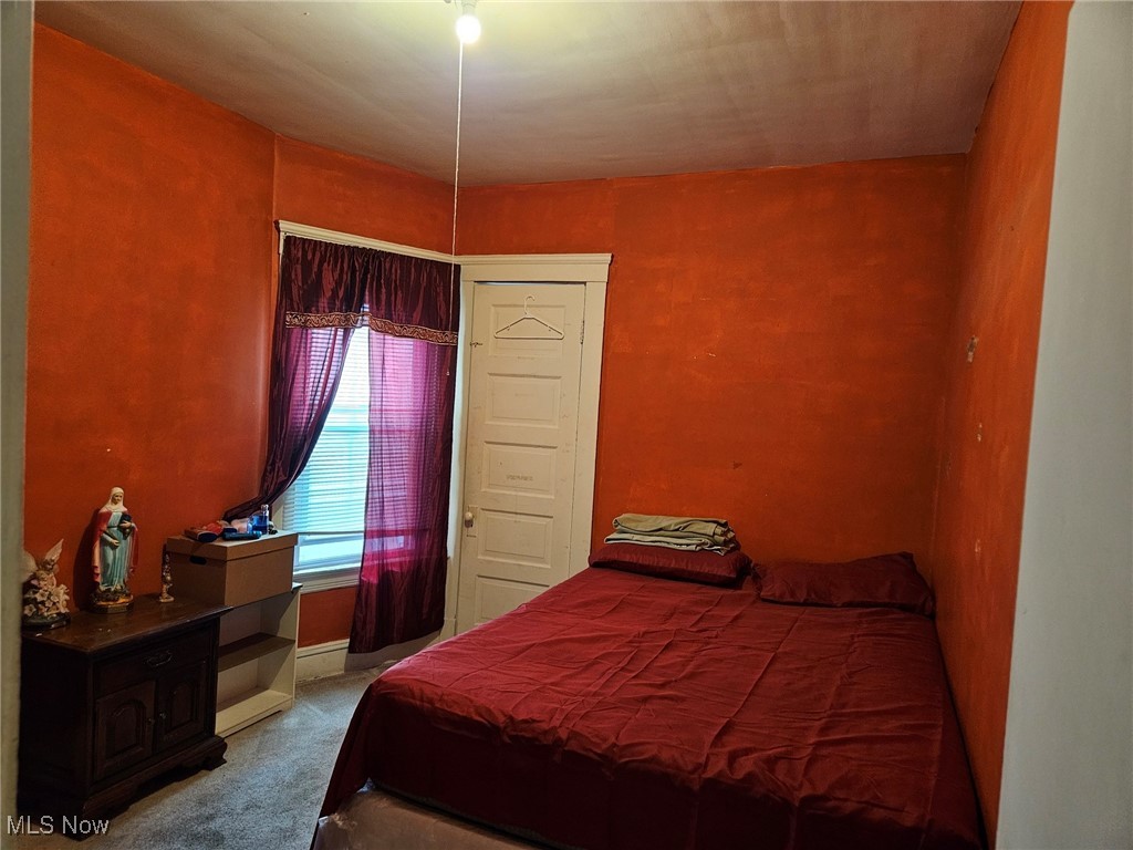 2538 Scranton Road Cleveland, OH 44113 - Photo 10 of 27 View of carpeted bedroom