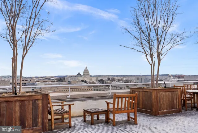$560,000 | 601 Pennsylvania Avenue Northwest, Unit 1502N, Washington, DC 20004