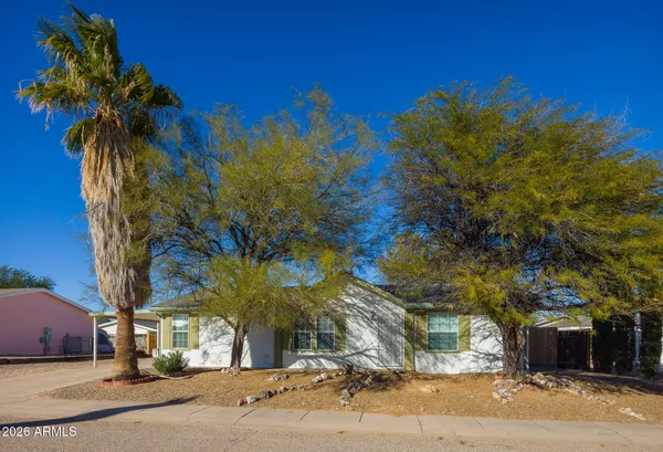 $260,000 | 662 West Coachline Lane, Benson, AZ 85602