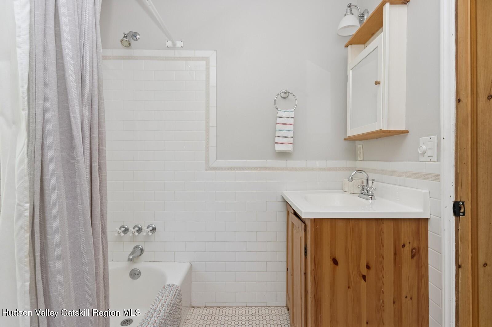 194 High Falls Road Saugerties, NY 12477 - Photo 21 of 37 Bathroom