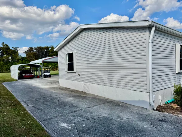 $349,000 | 2091 Southeast 24th Boulevard, Okeechobee, FL 34974