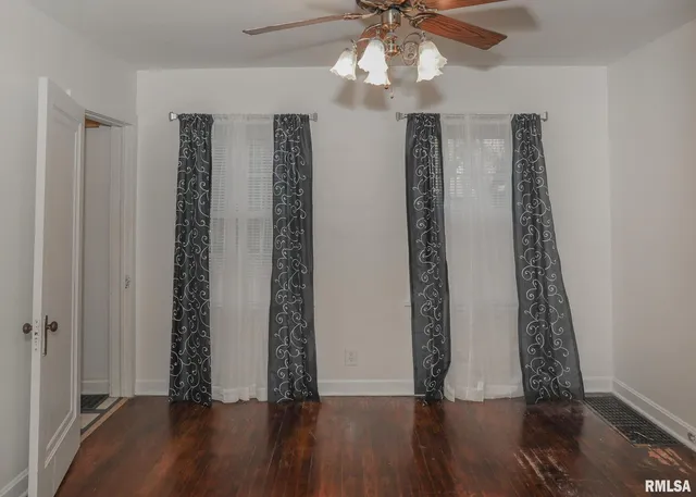 $152,000 | 421 10th Street, Unit A, Silvis, IL 61282