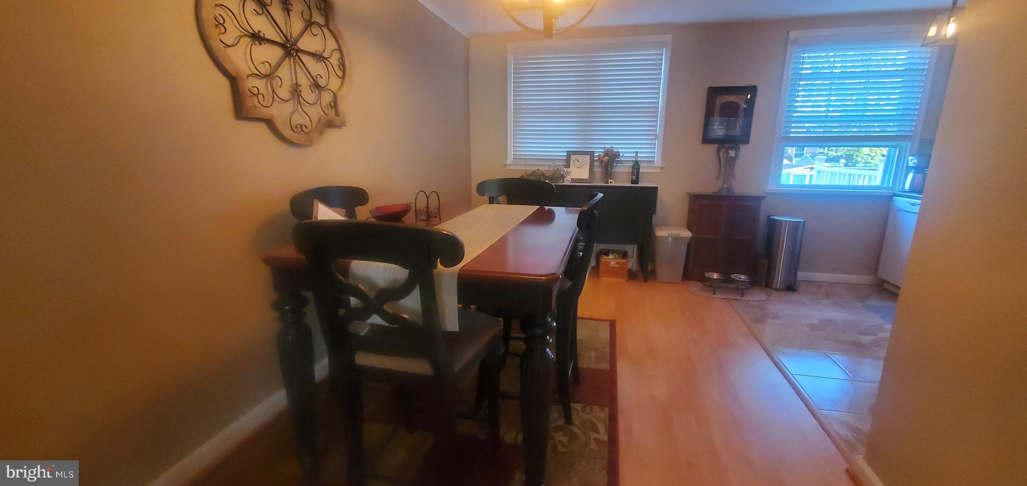 3312 Fordham Road Philadelphia, PA 19114 - Photo 7 of 34 Dining room