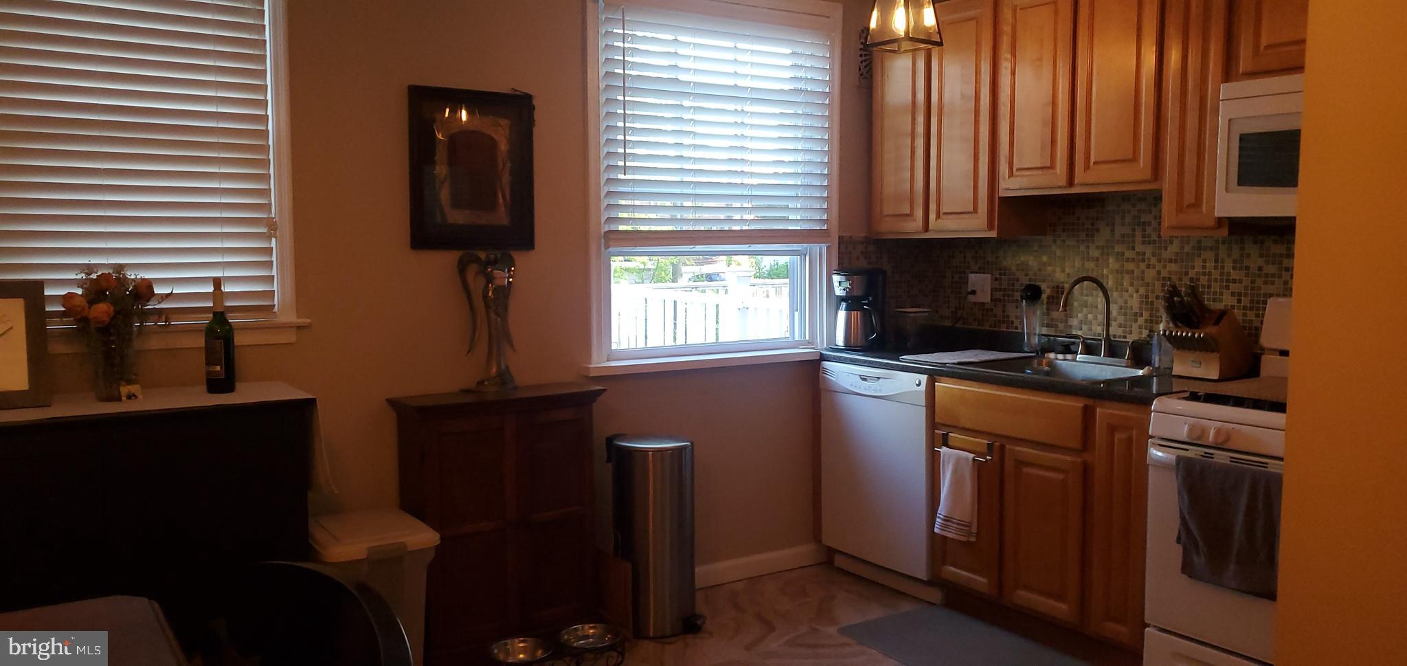 3312 Fordham Road Philadelphia, PA 19114 - Photo 10 of 34 Kitchen
