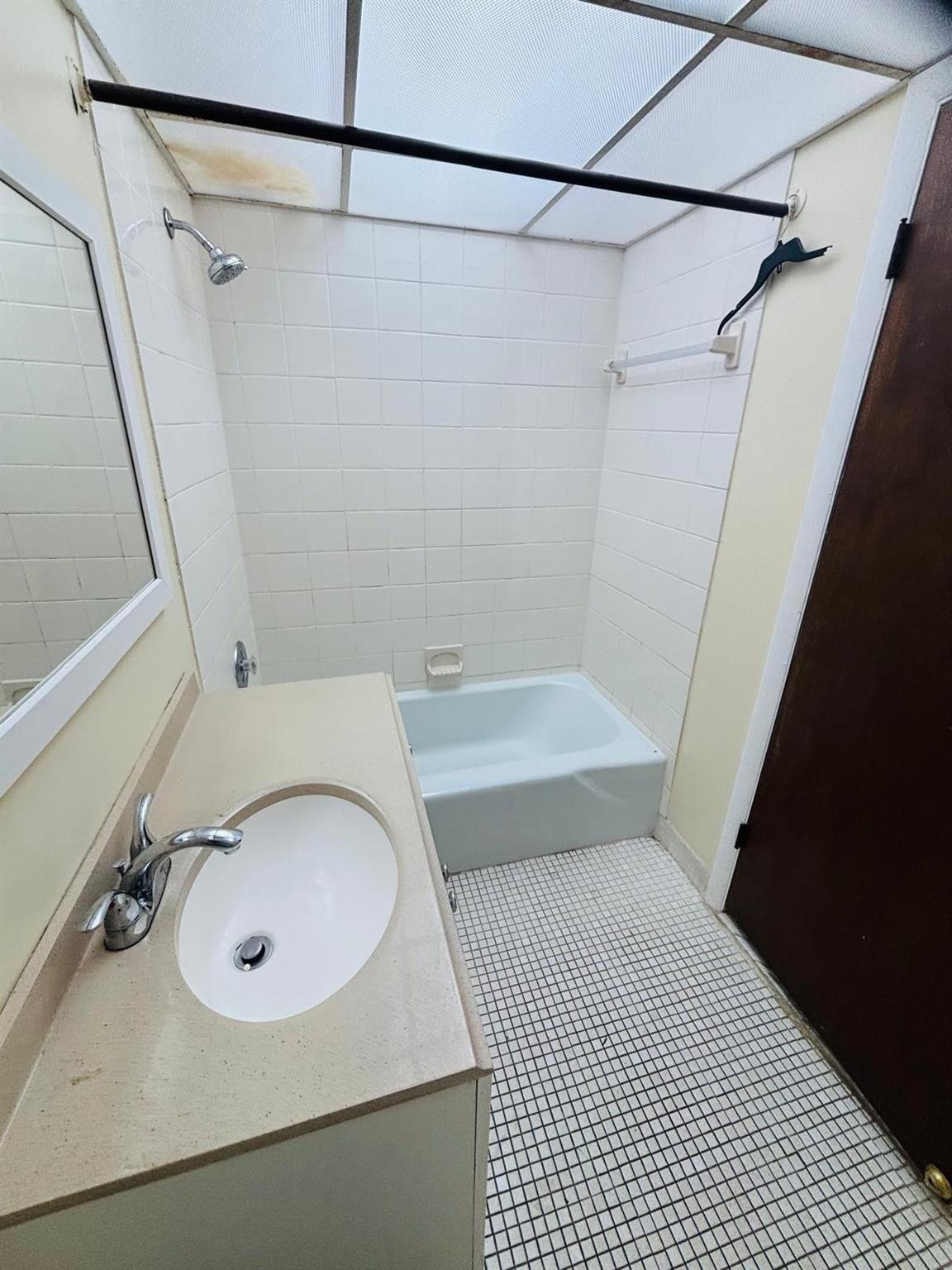 3730 Inverrary Drive, Unit 1M Lauderhill, FL 33319 - Photo 6 of 11 Photo 6