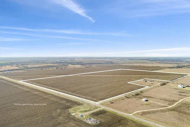 a view of an ocean beach