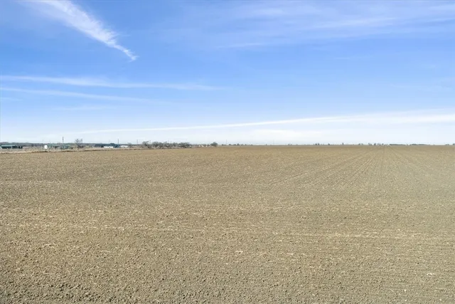 a view of an ocean in back