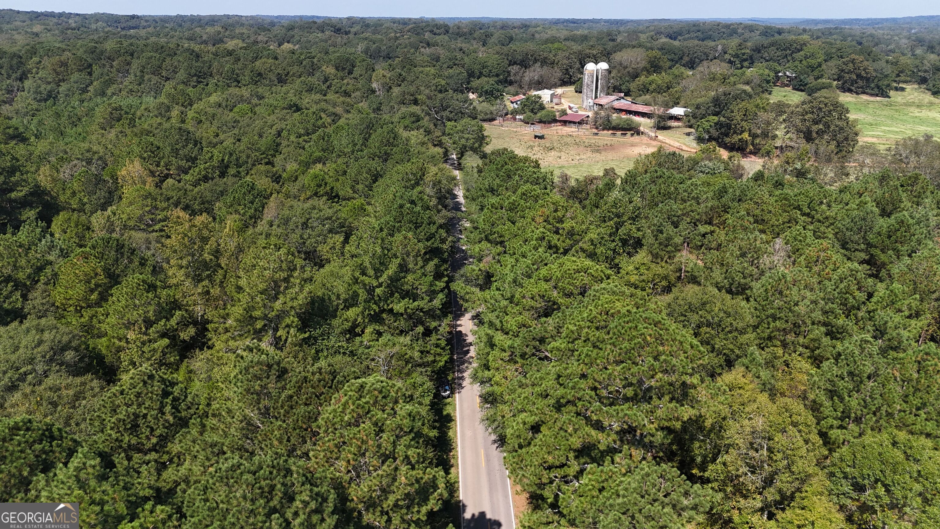 4 Jefferson River Road Athens, GA 30607 - Photo 27 of 30 a view of a town with trees in the background