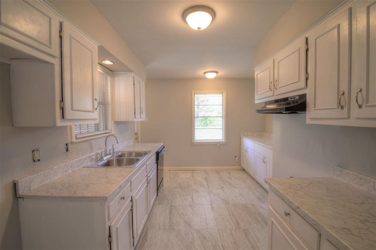 1366 East Holmes Road Memphis, TN 38116 - Photo 3 of 3 Gallery Image 3