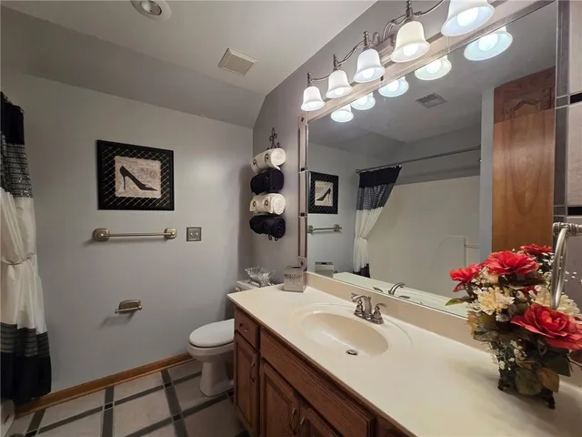 $340,000 | 603 West Kirkpatrick Street, Odessa, MO 64076