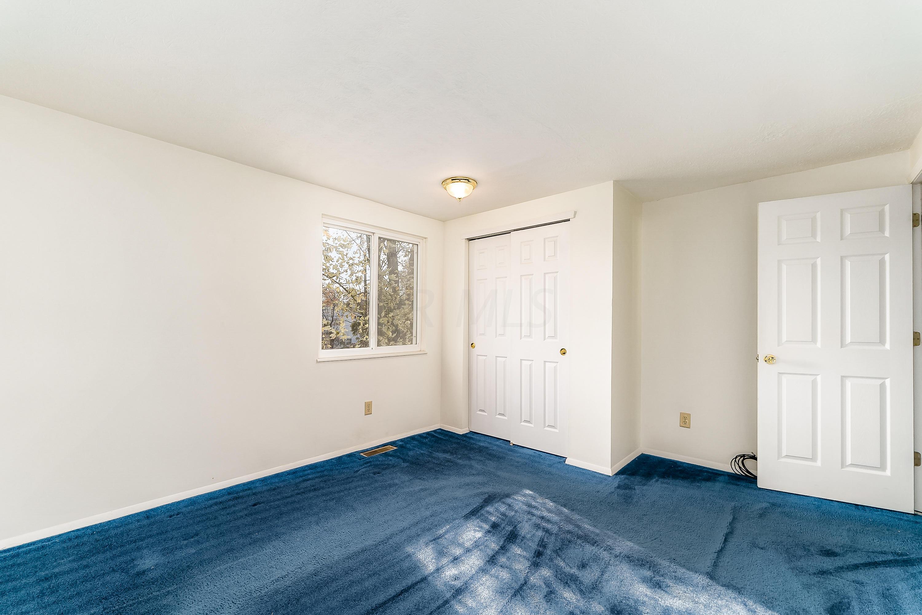 1995 Brookfield Road Columbus, OH 43229 - Photo 15 of 28 Gallery Image 15