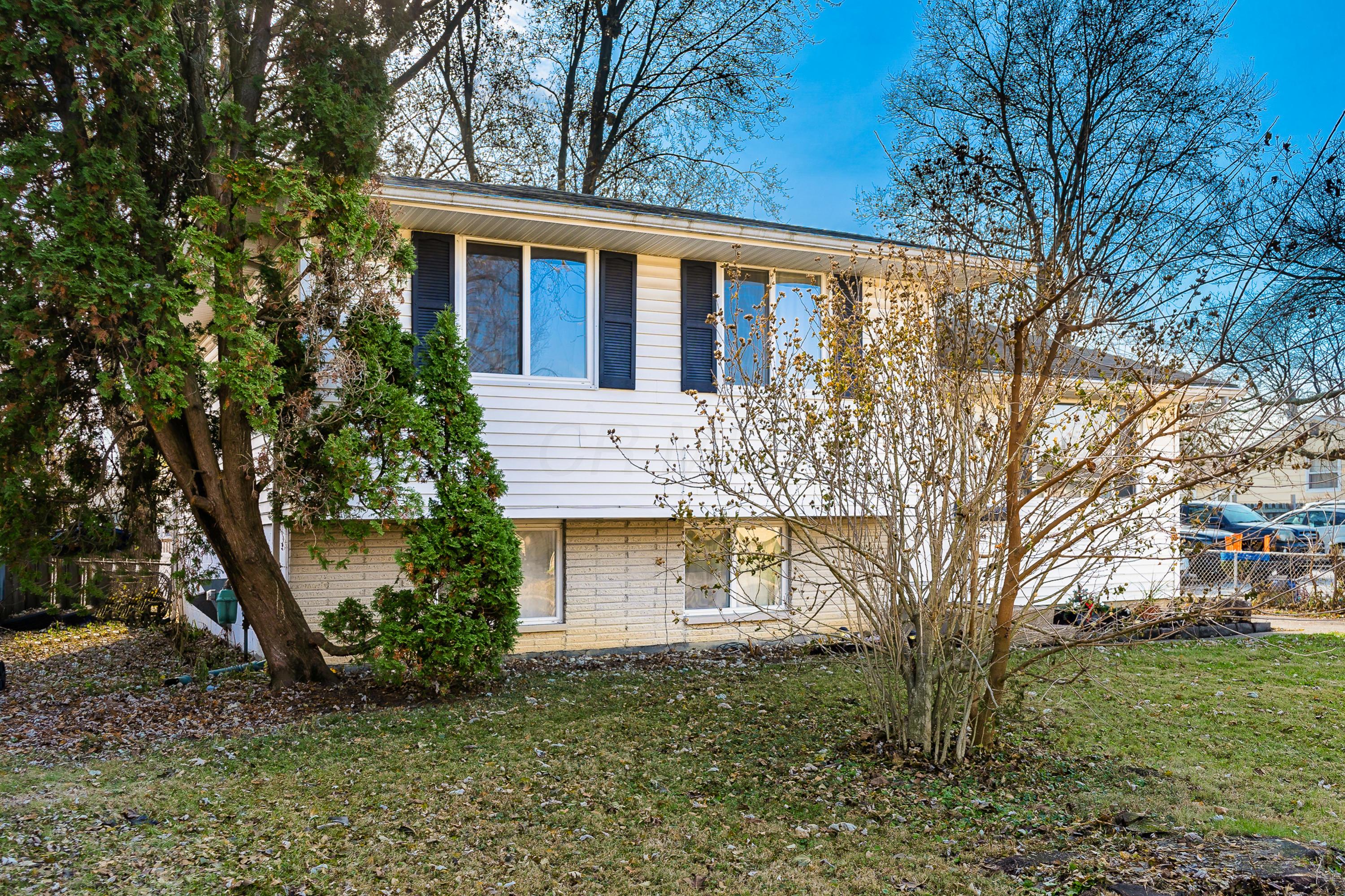 1995 Brookfield Road Columbus, OH 43229 - Photo 27 of 28 Gallery Image 27