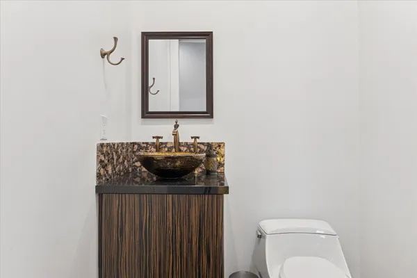 $1,190,000 | 2207 Bancroft Lane, Unit 1606, Houston, TX 77027